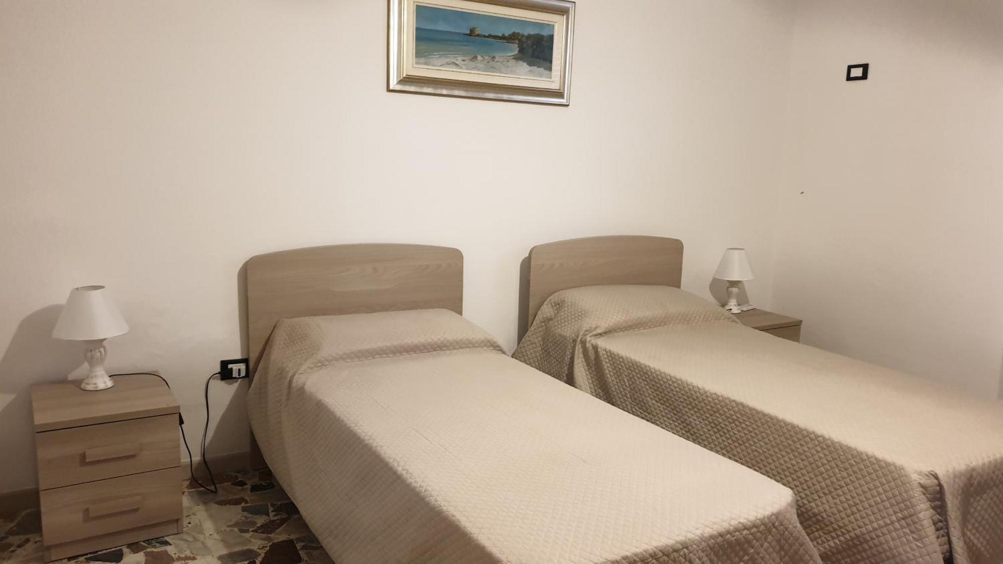Bingo 1 Completo Aparthotel Алгеро Екстериор снимка